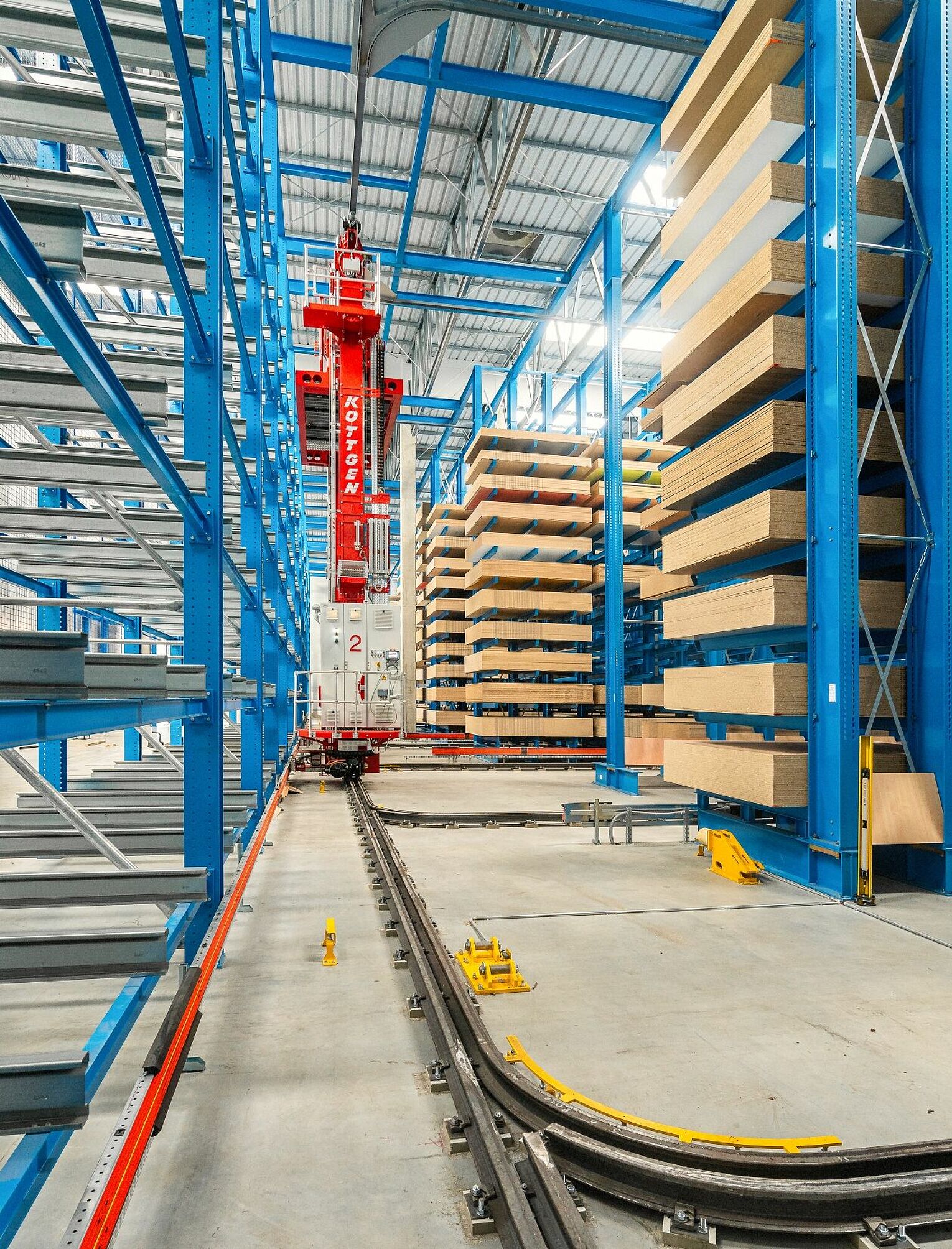 [Translate "Romania"] Cantilever racking timber trade